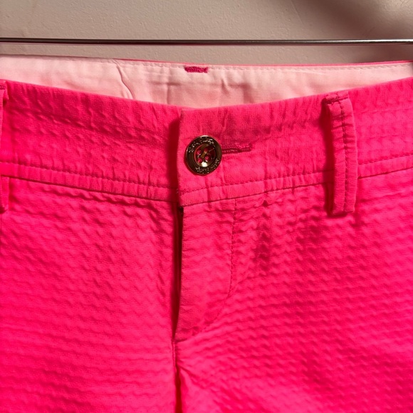 Lilly Pulitzer Callahan Short Neon Pink
Size 00 - Picture 3 of 6
